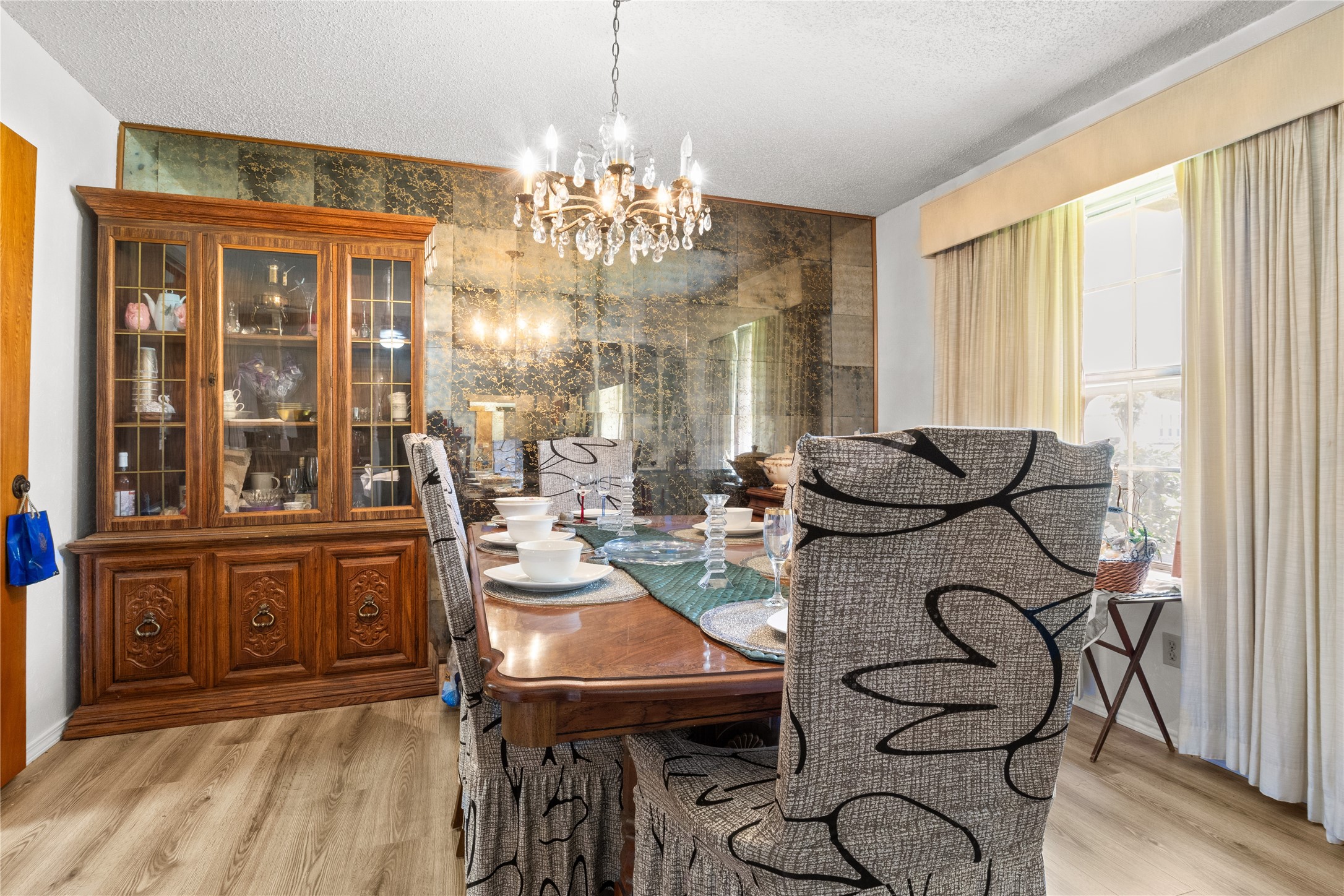 1209 Hanna Circle Desoto TX 75115