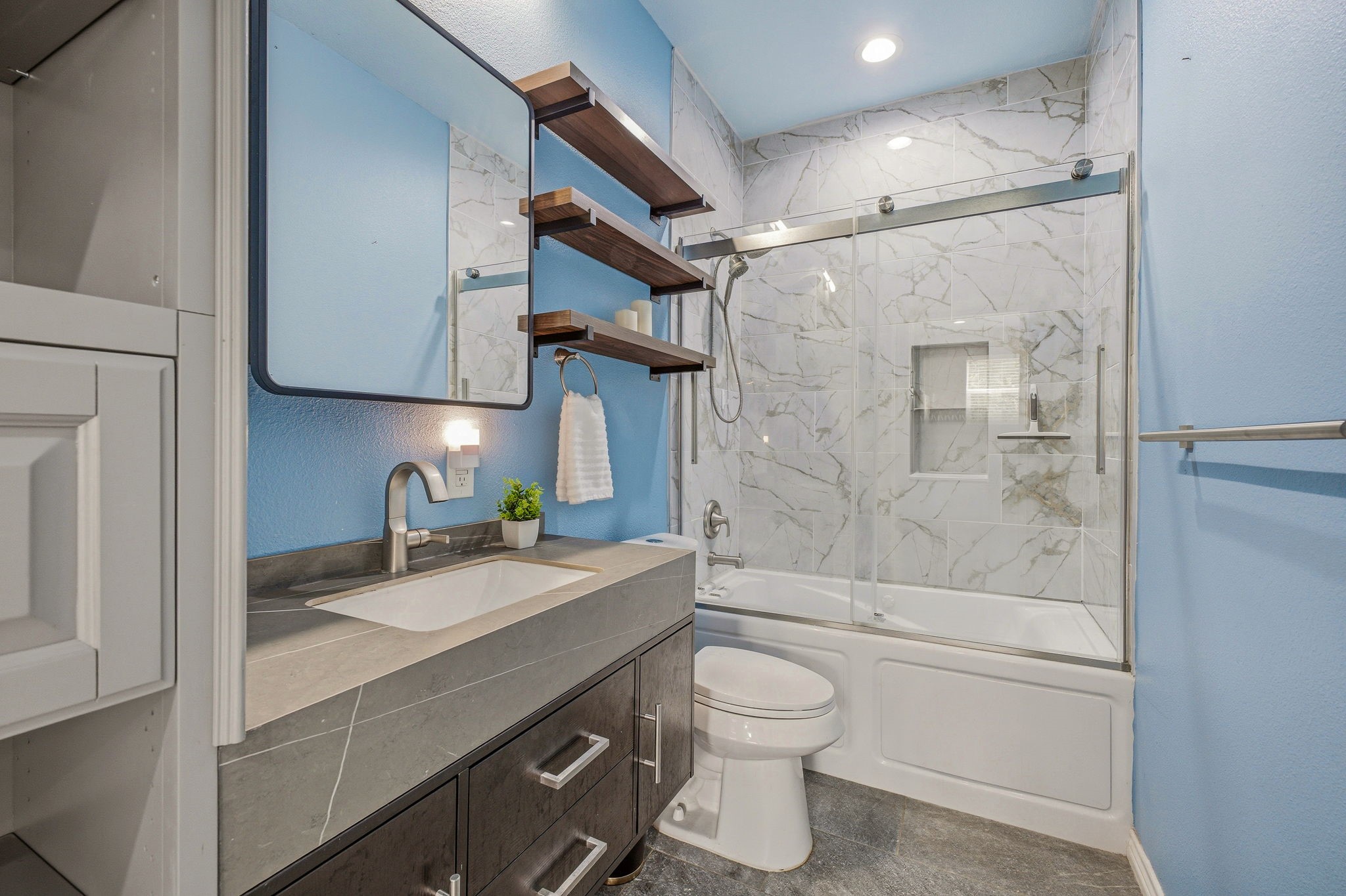 4945 Peachtree Circle Granbury TX 76048