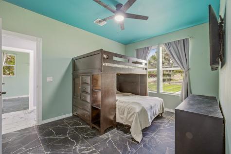 4945 Peachtree Circle Granbury TX 76048