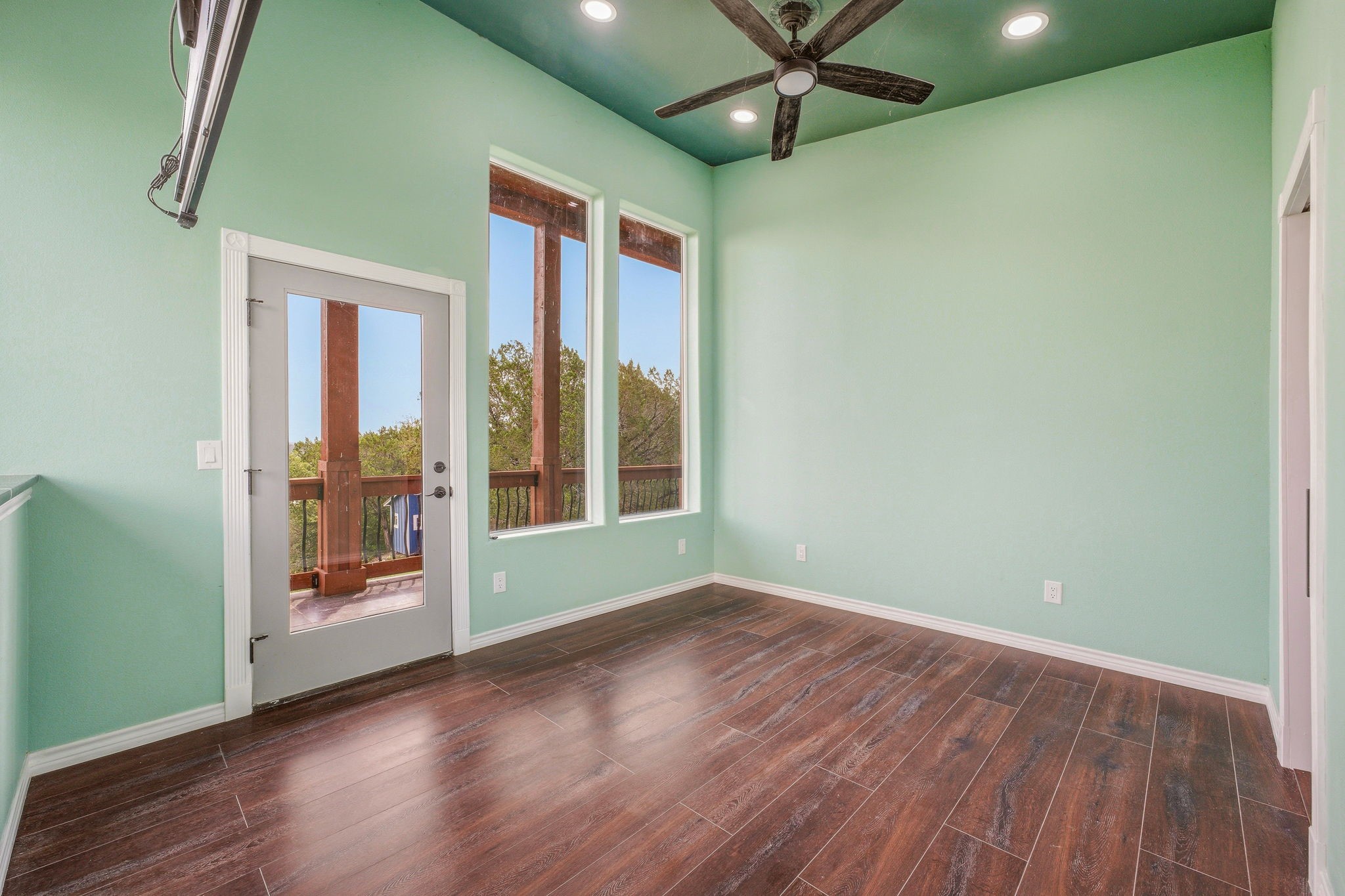 4945 Peachtree Circle Granbury TX 76048