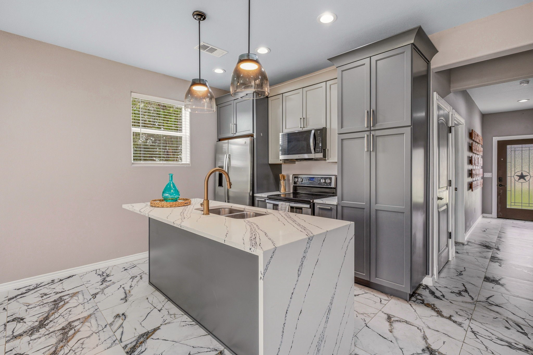4945 Peachtree Circle Granbury TX 76048
