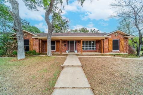 5025 Fall River Drive Fort Worth TX 76103