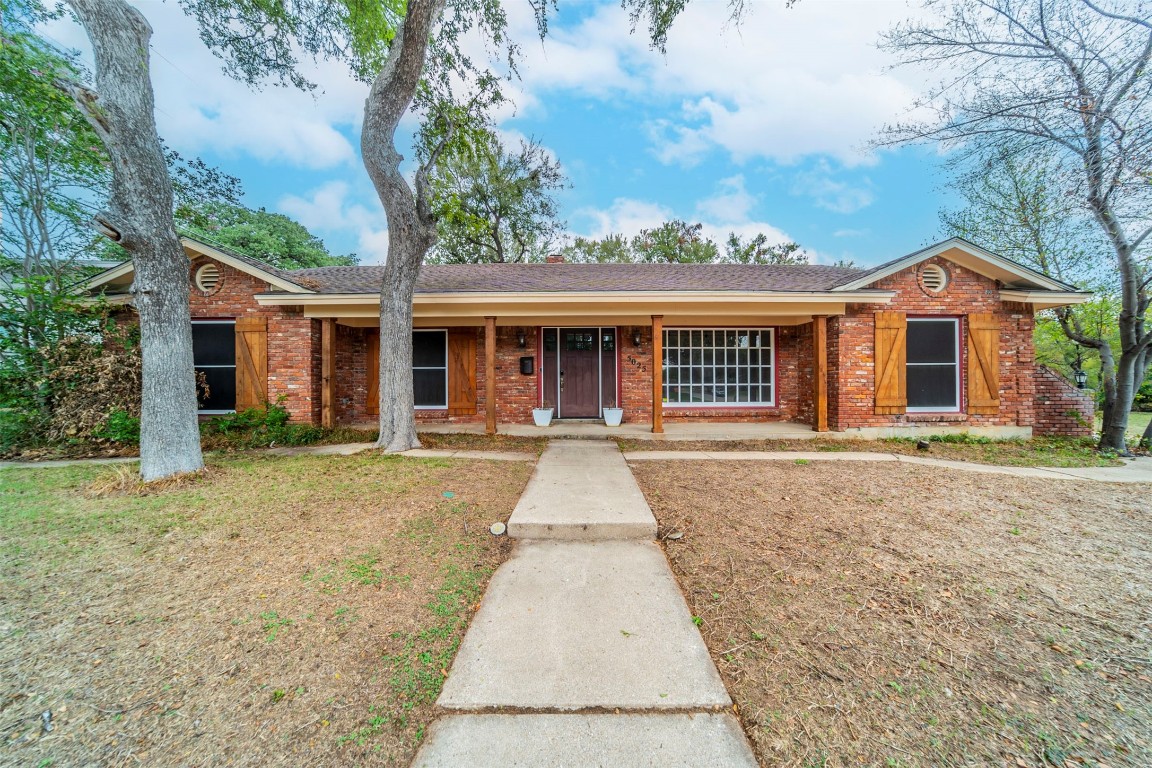 5025 Fall River Drive Fort Worth TX 76103