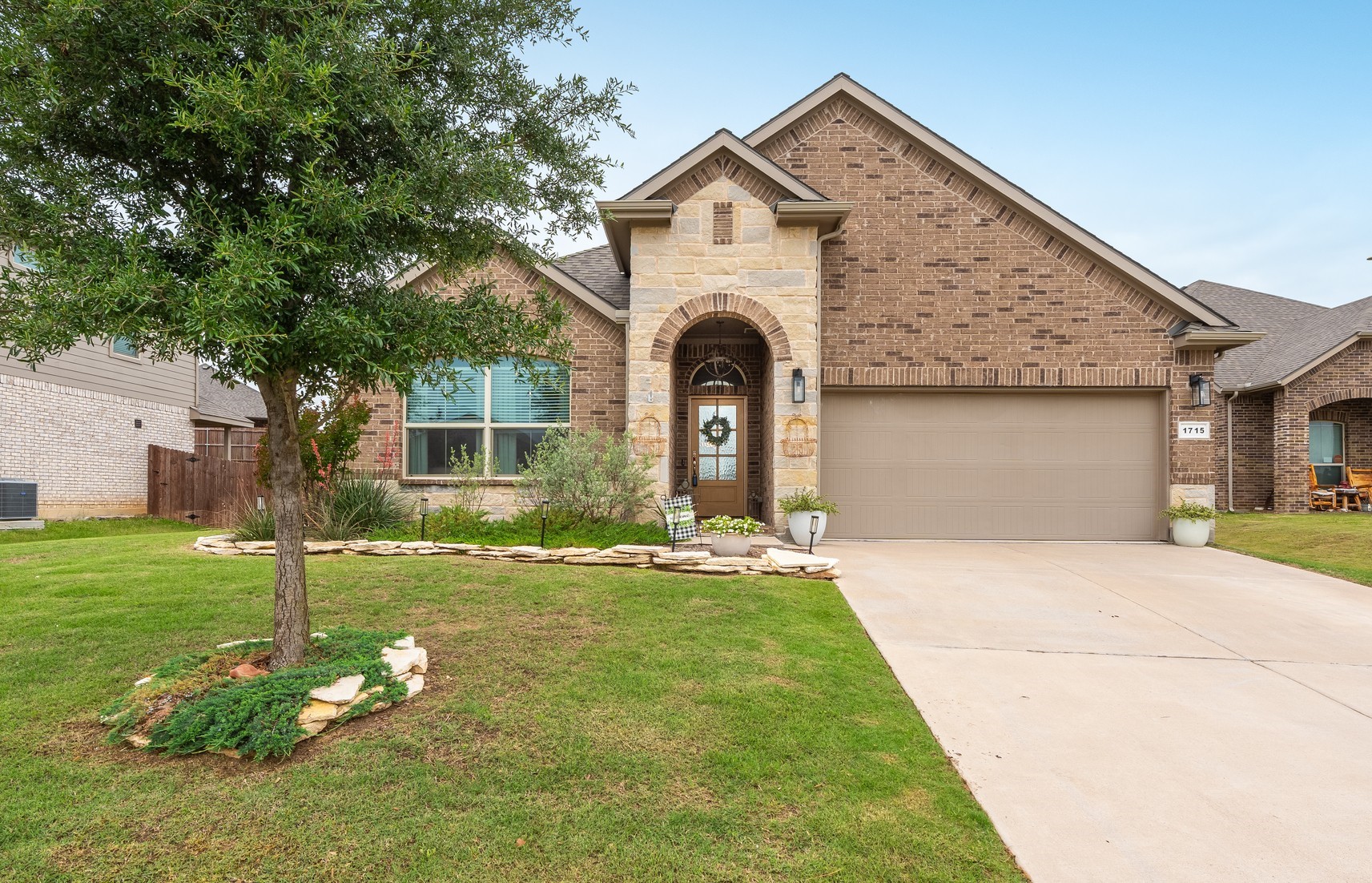 1715 Swale Lane Granbury TX 76049