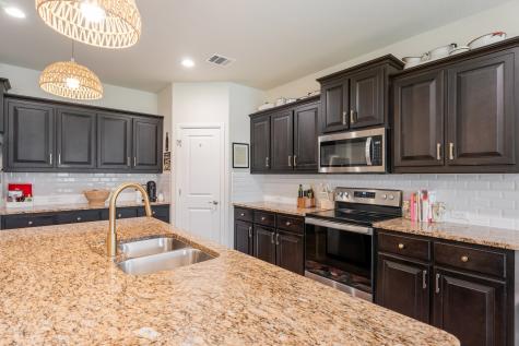 1715 Swale Lane Granbury TX 76049