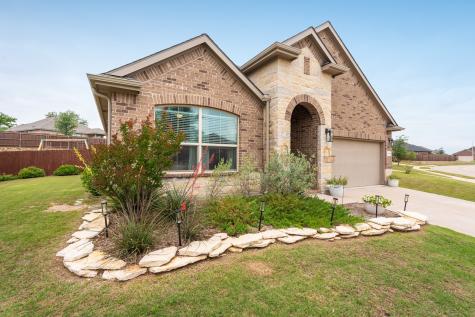 1715 Swale Lane Granbury TX 76049