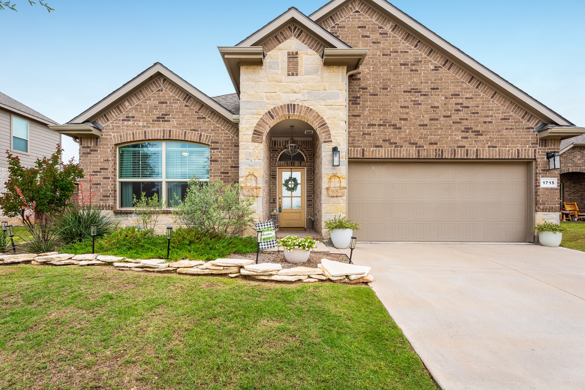 1715 Swale Lane Granbury TX 76049