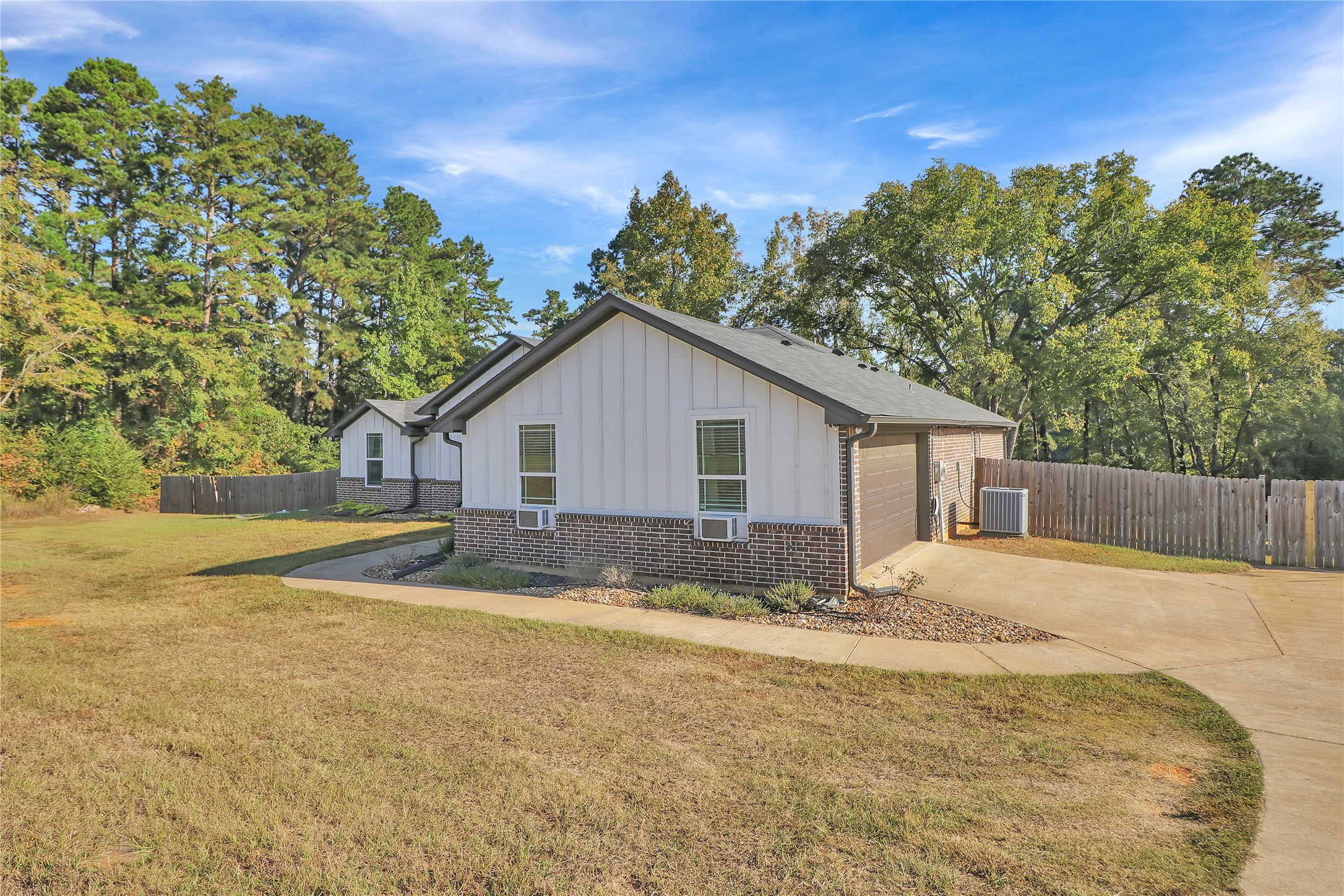 20491 State Highway 110 Troup TX 75789