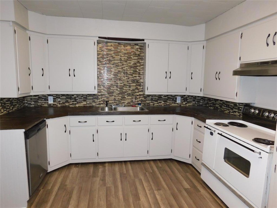 135 Summitt Avenue Graham TX 76450