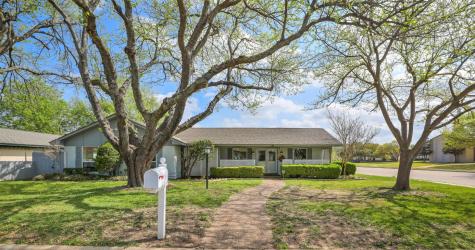 6917 Whitman Avenue Fort Worth TX 76133