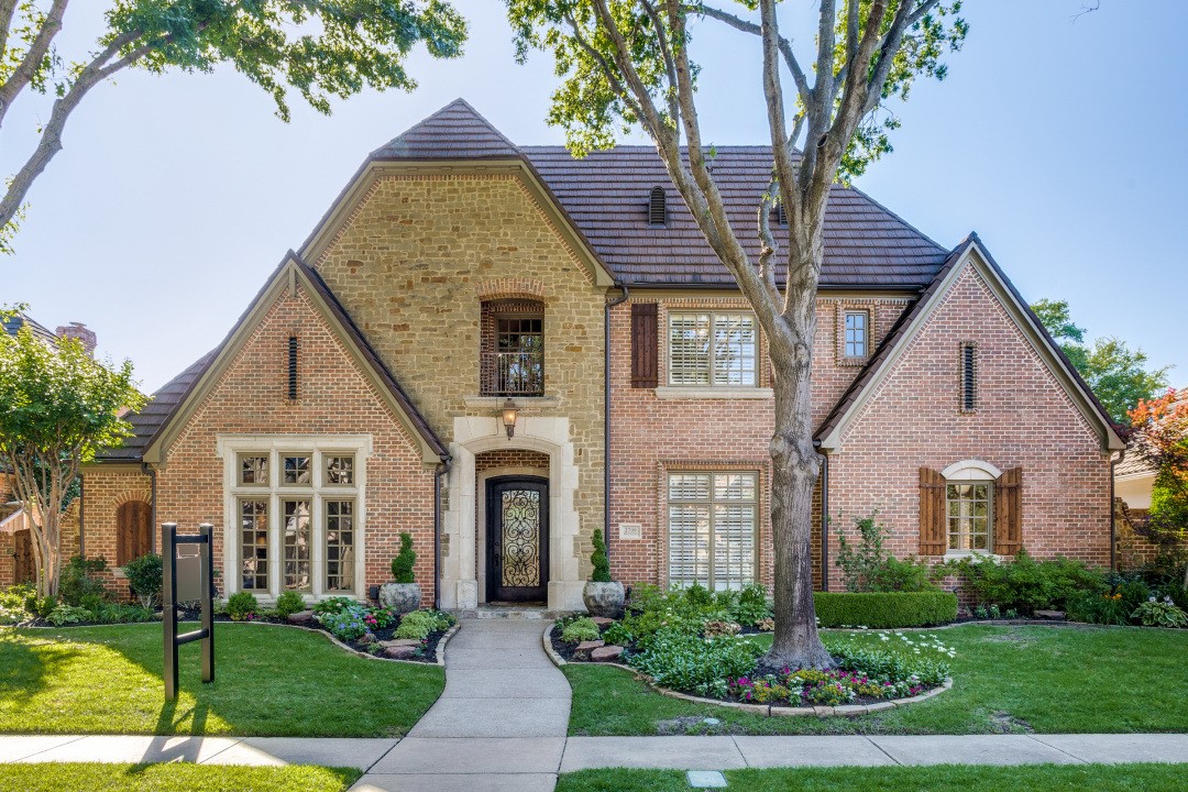 2709 Redding Drive Plano TX 75093