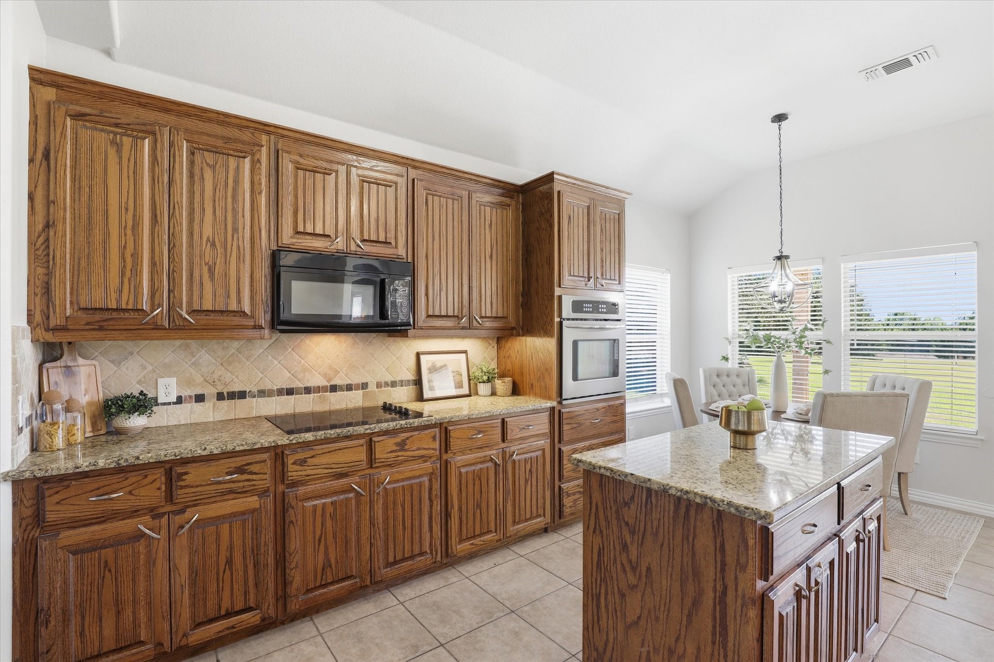 4764 S Fm 271 Bonham TX 75418