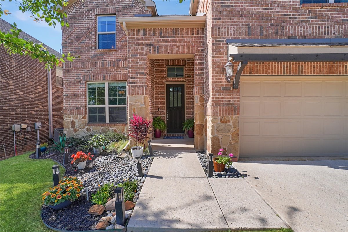2202 Stanhill Drive Corinth TX 76210