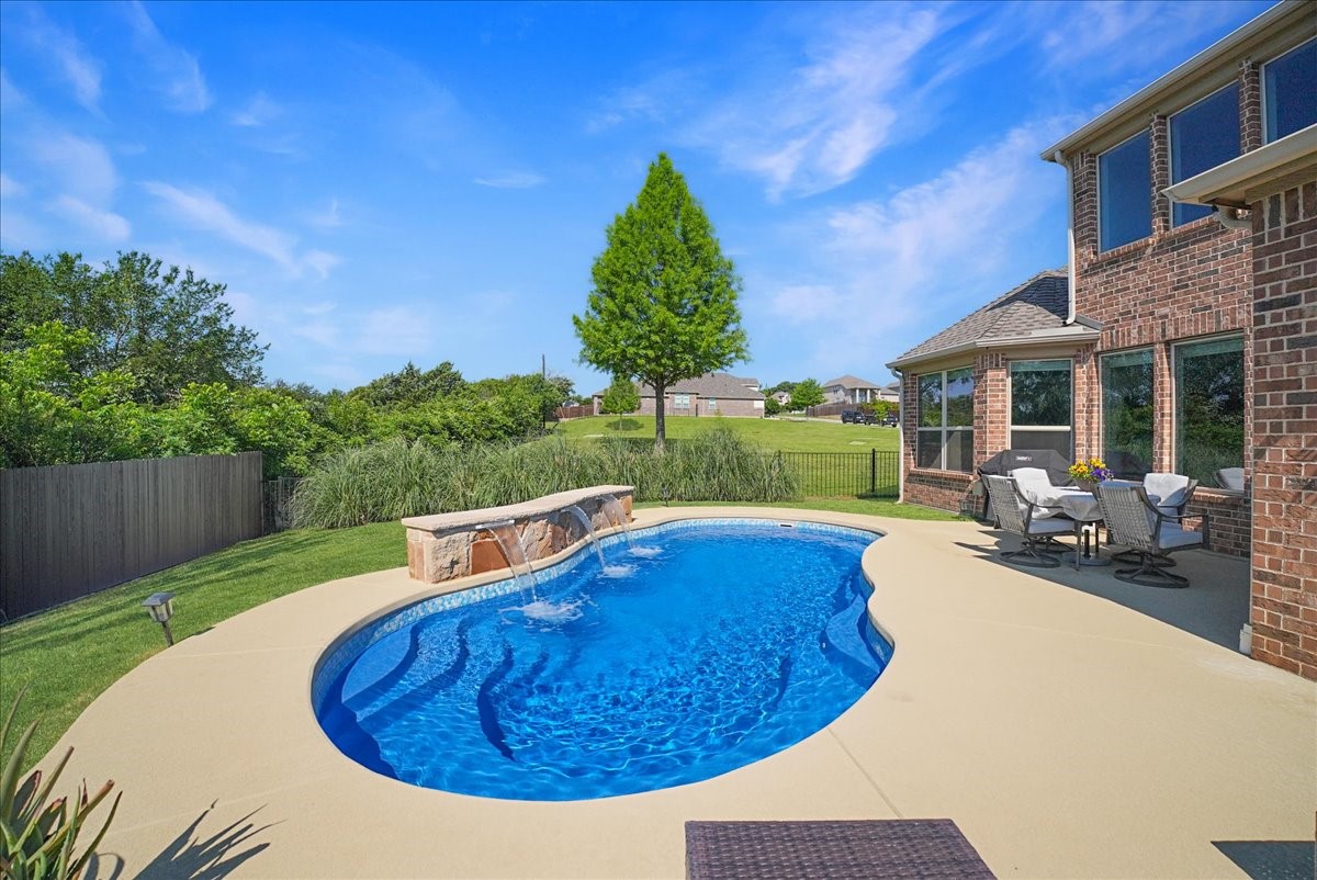 2202 Stanhill Drive Corinth TX 76210