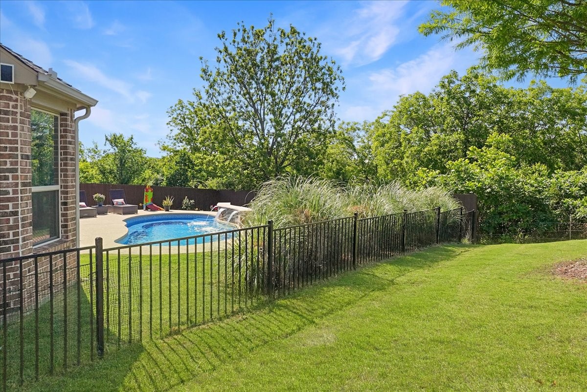 2202 Stanhill Drive Corinth TX 76210
