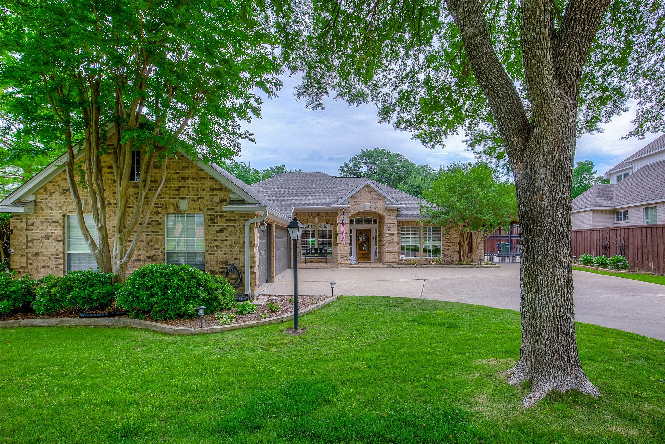 6910 Tartan Trail Garland TX 75044