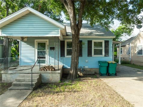 2004 Saunders Street Gatesville TX 76528
