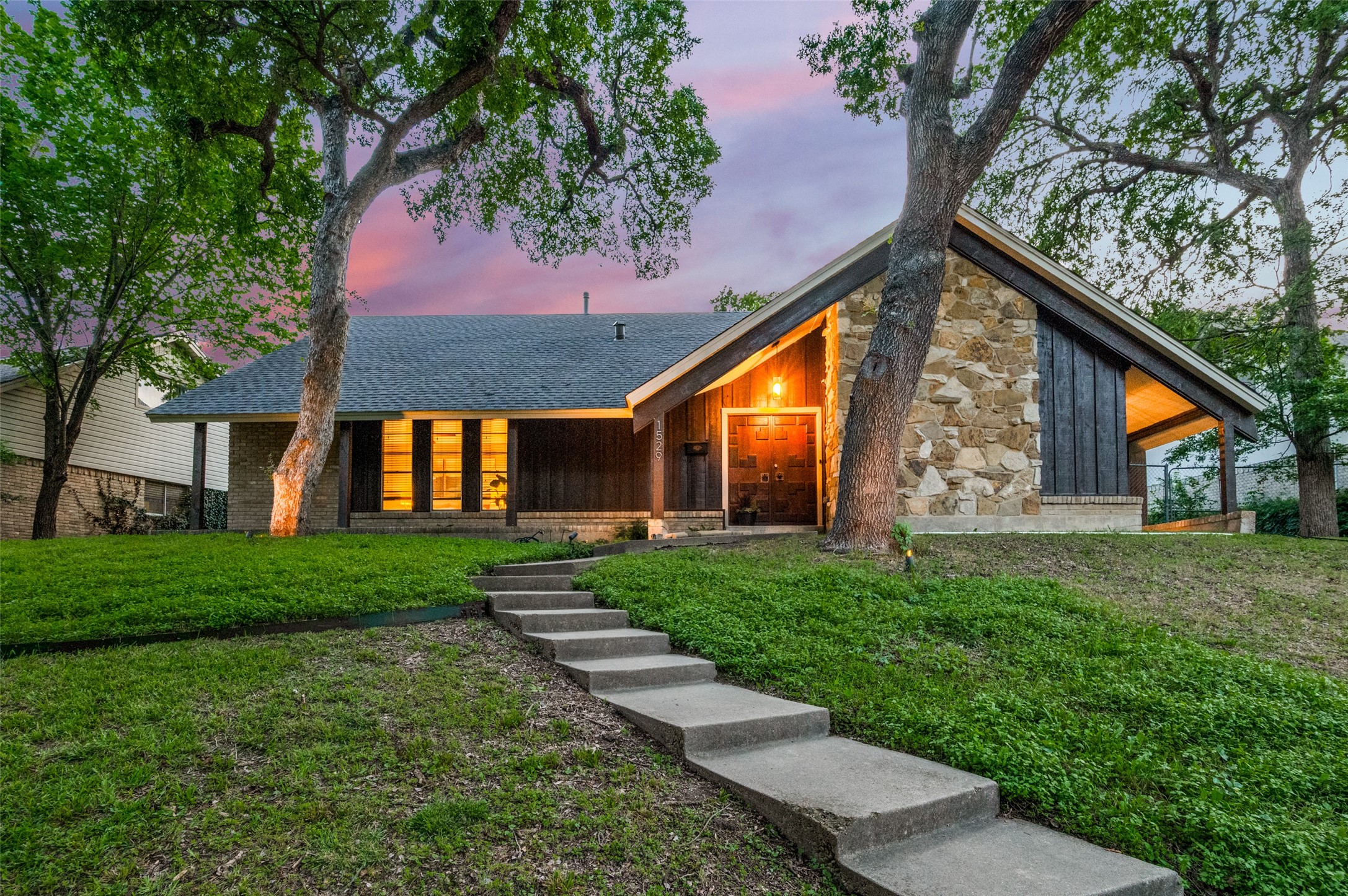 1529 Windchime Drive Dallas TX 75224