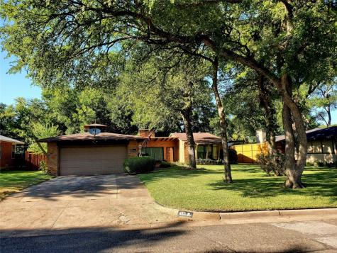 411 Monssen Drive Dallas TX 75224
