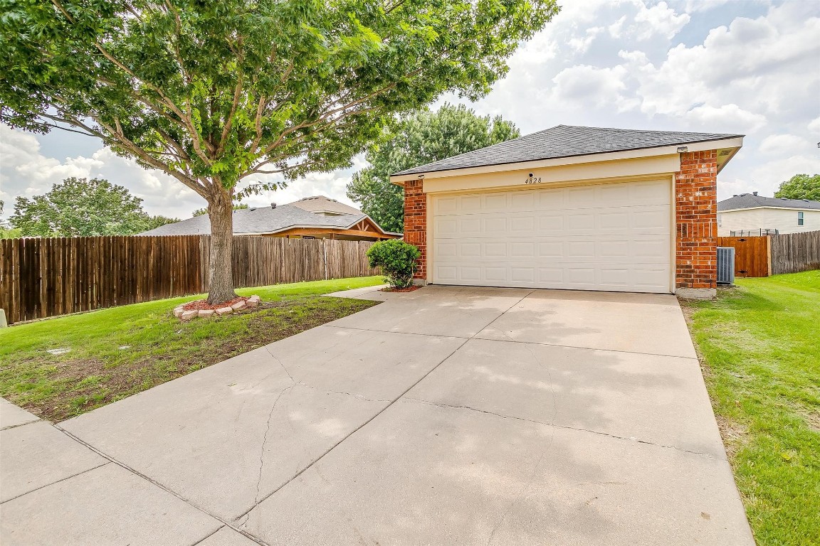 4828 Waterford Drive Fort Worth TX 76179