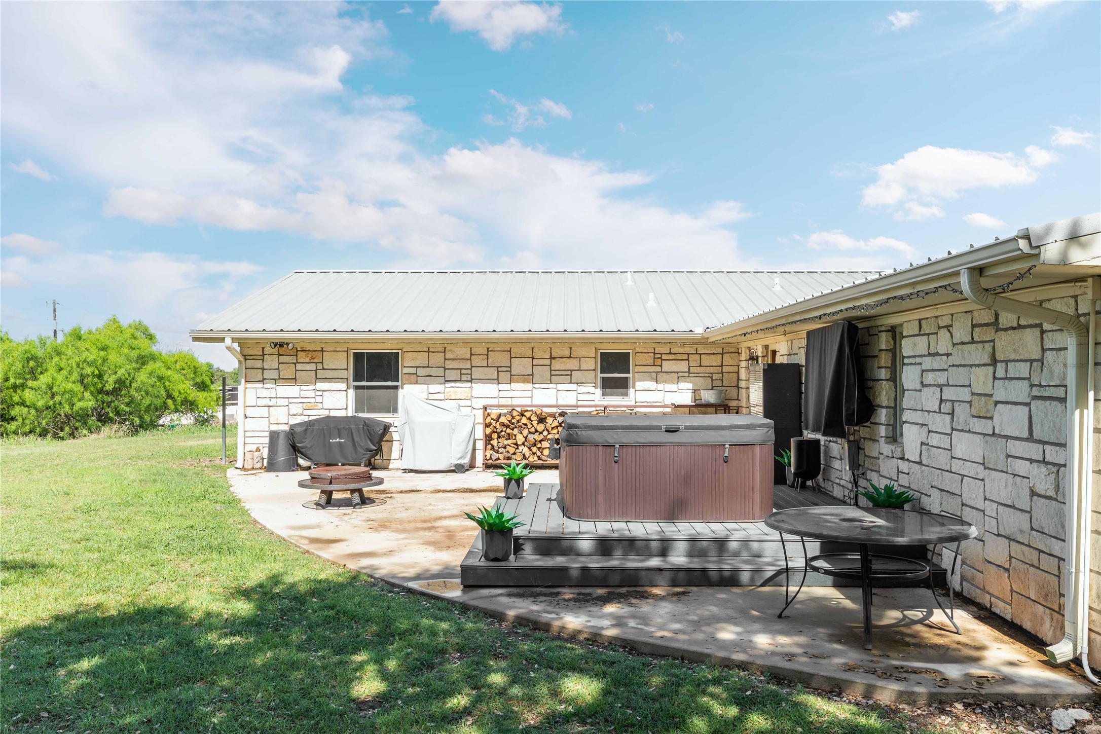 54 County Road 407 Goldthwaite TX 76844
