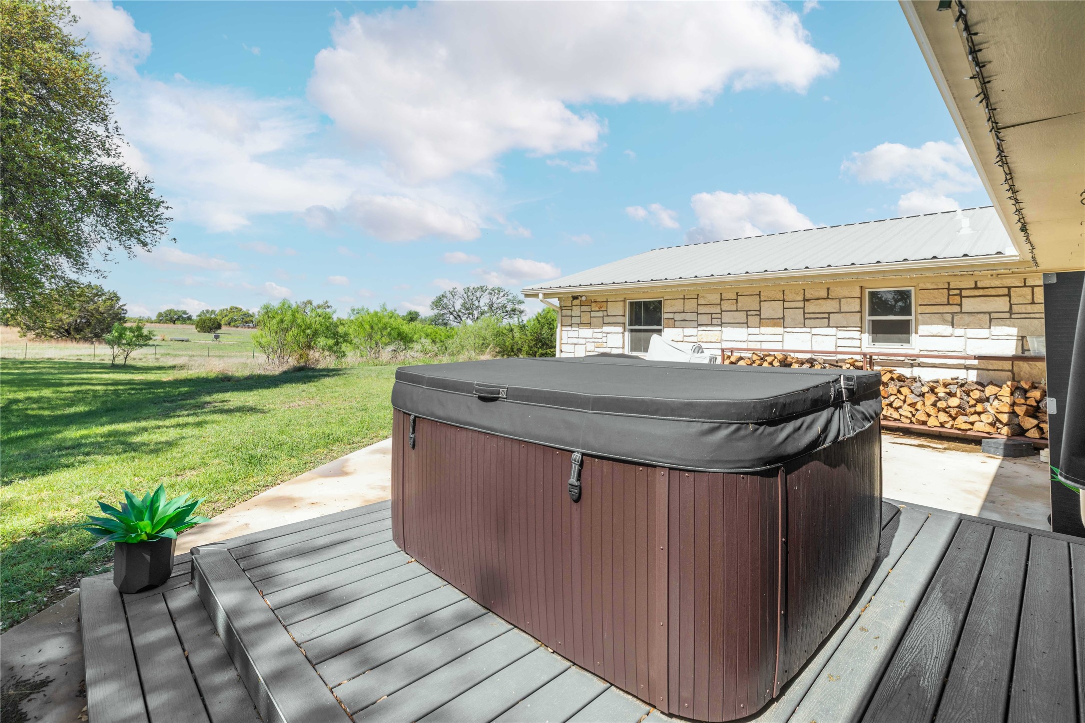 54 County Road 407 Goldthwaite TX 76844