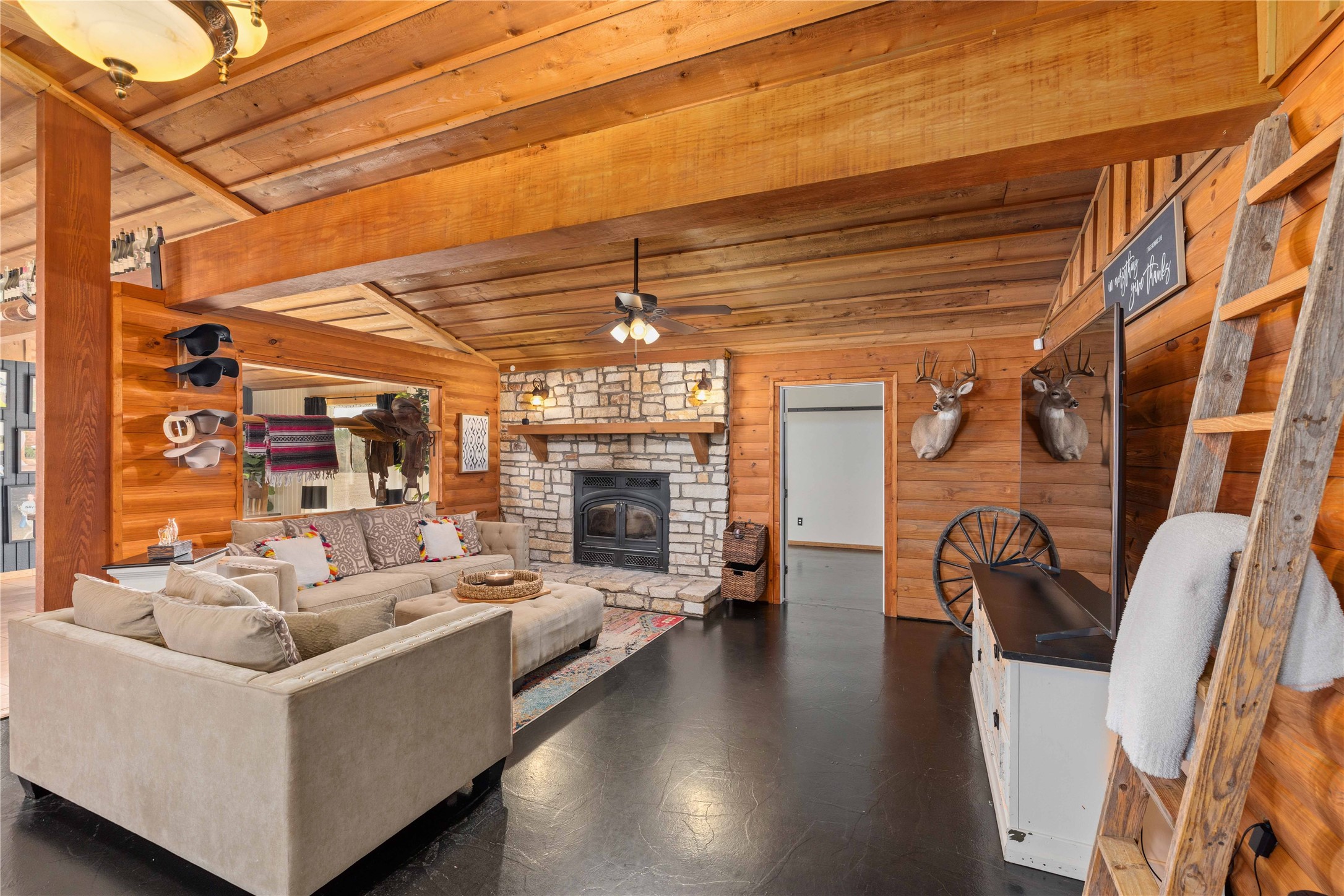 54 County Road 407 Goldthwaite TX 76844