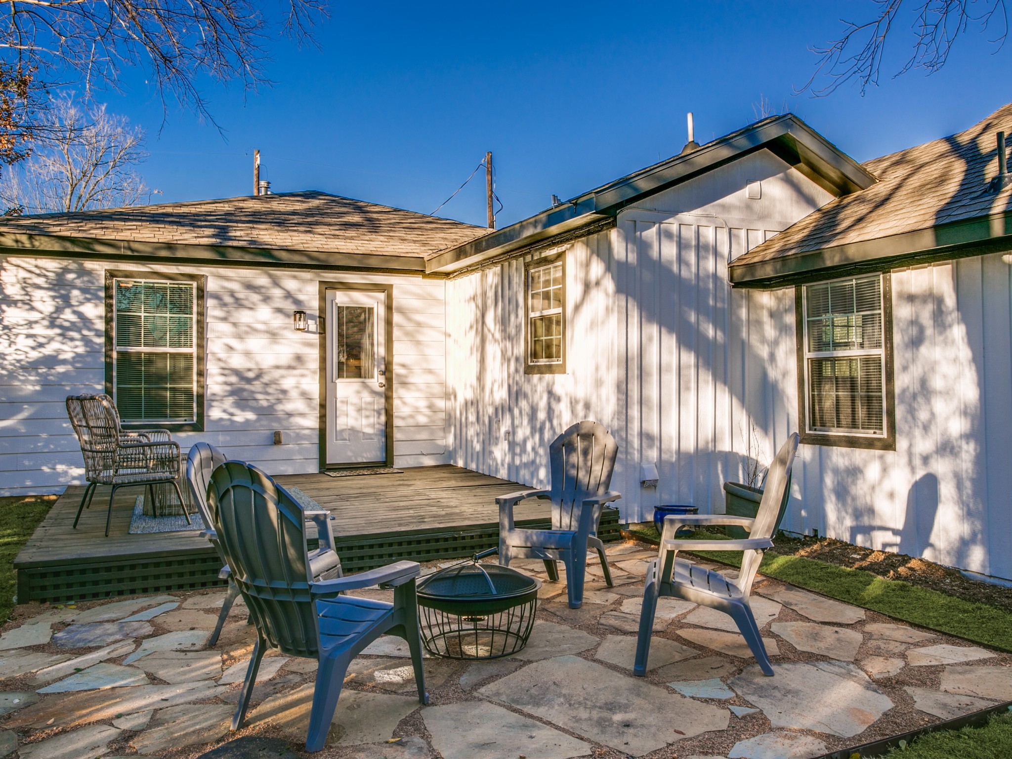610 E Texas Street Grapevine TX 76051