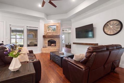 112 Knob Court Springtown TX 76082
