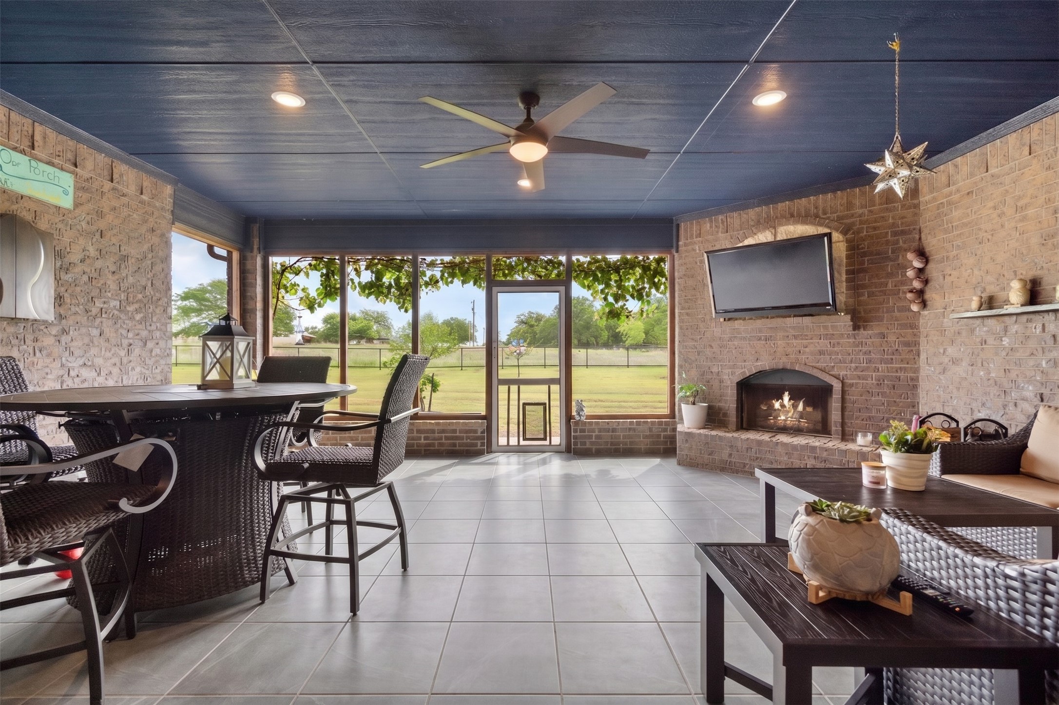 112 Knob Court Springtown TX 76082