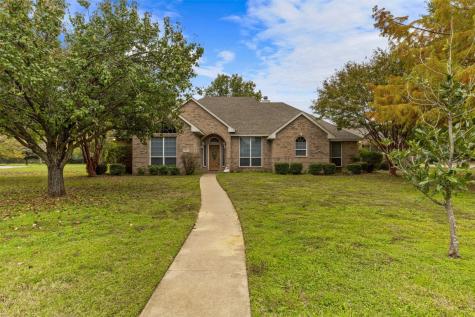 200 Shadow Creek Lane Burleson TX 76028
