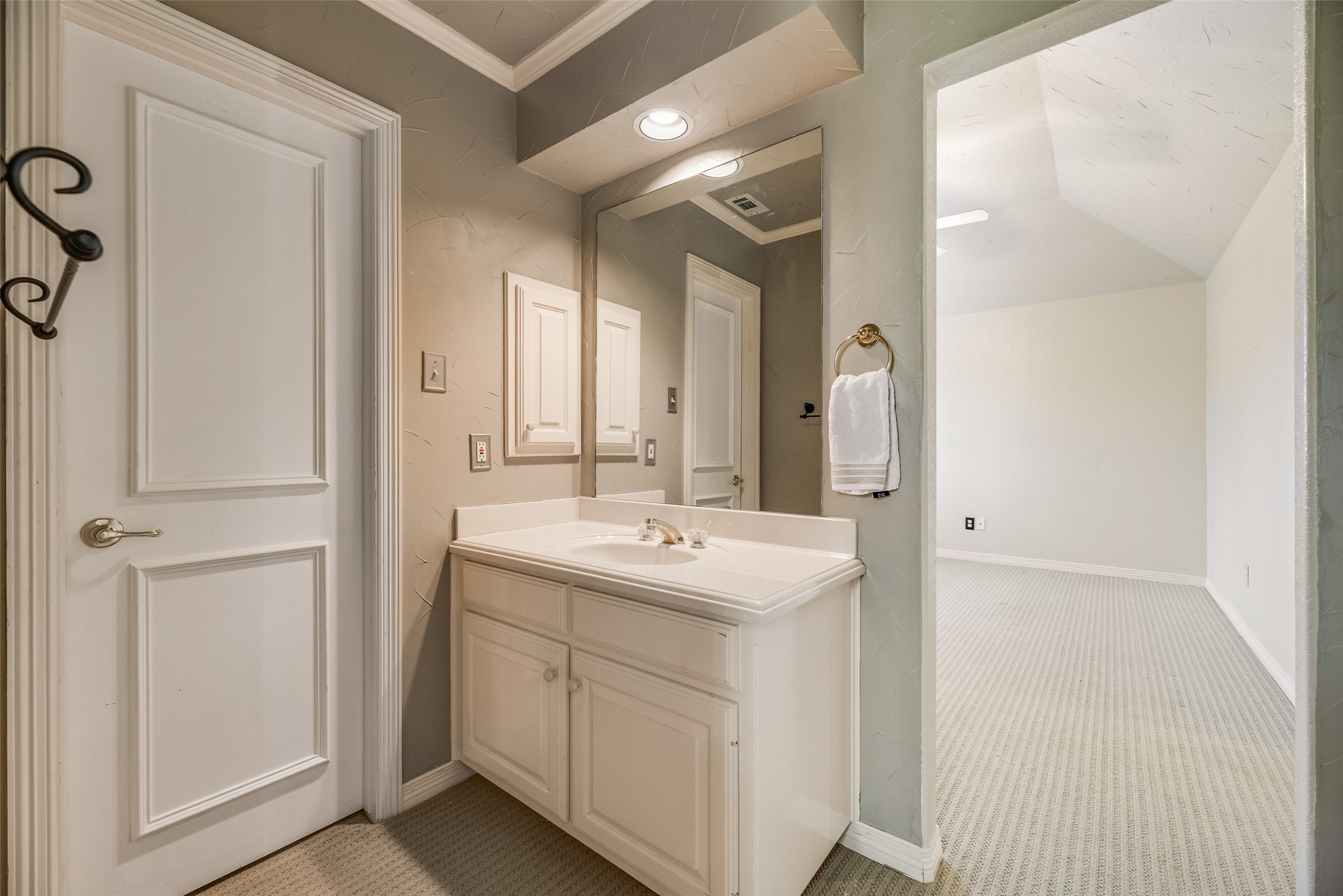 6006 Wallace Meadows Court Arlington TX 76001
