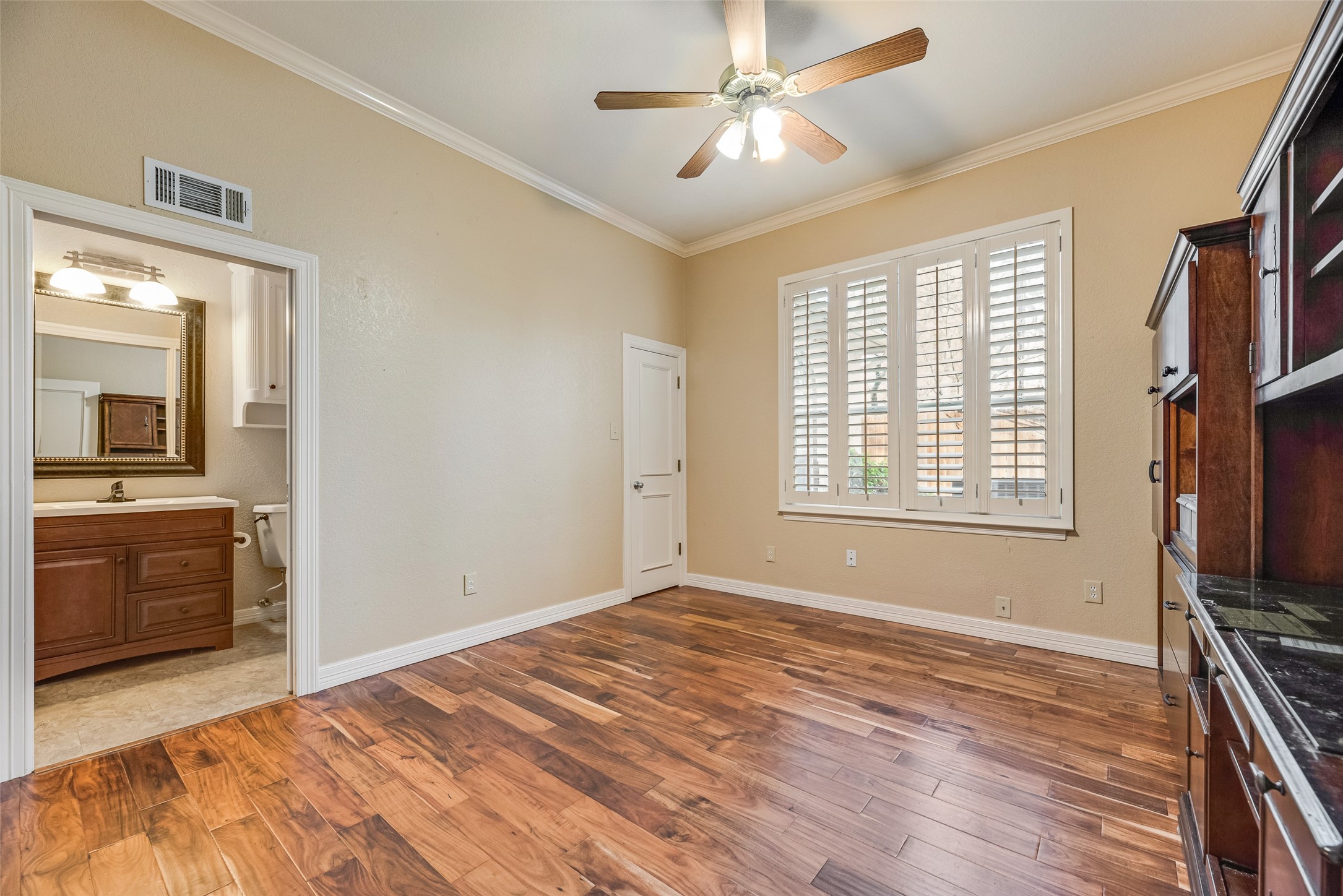 6006 Wallace Meadows Court Arlington TX 76001