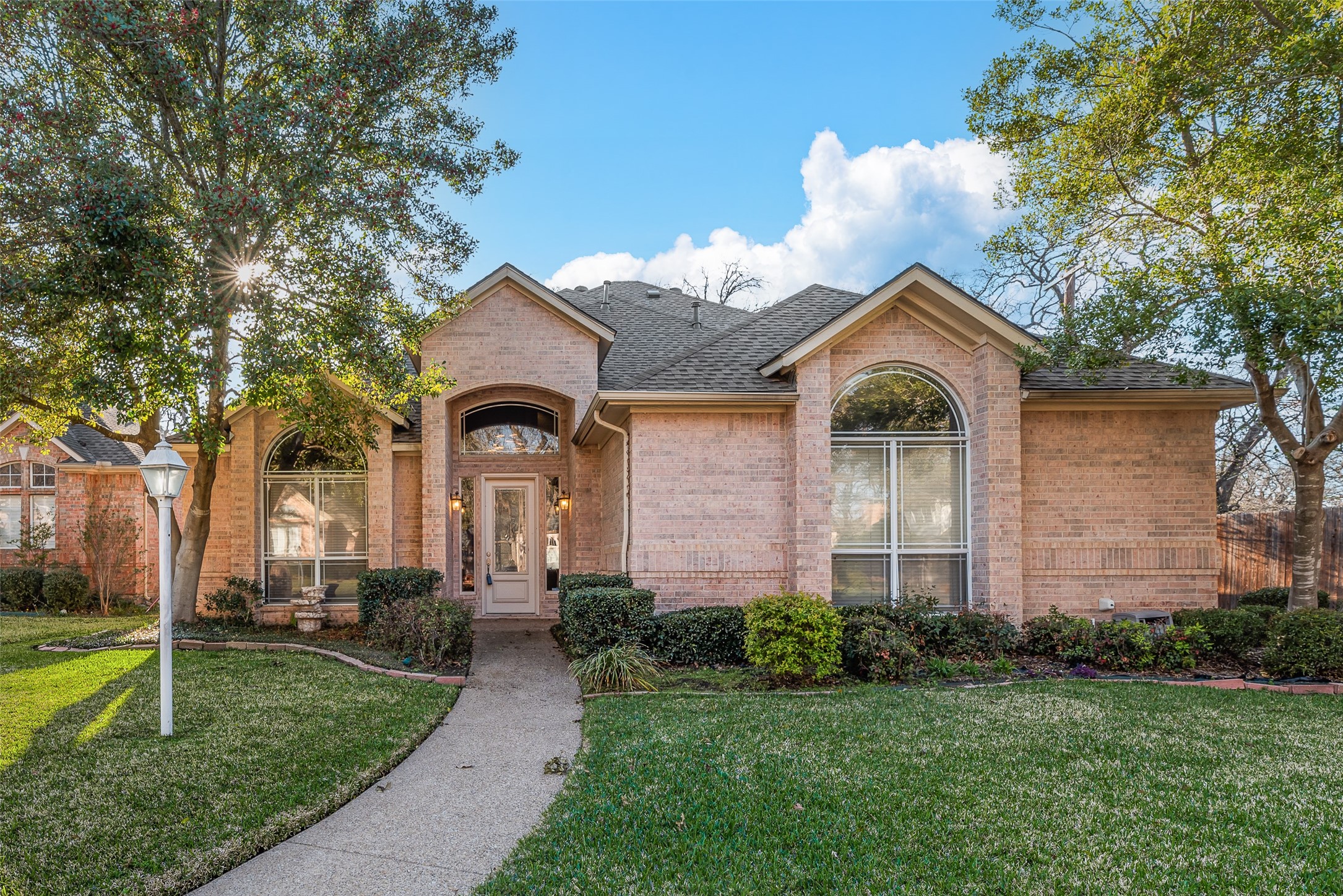 6006 Wallace Meadows Court Arlington TX 76001