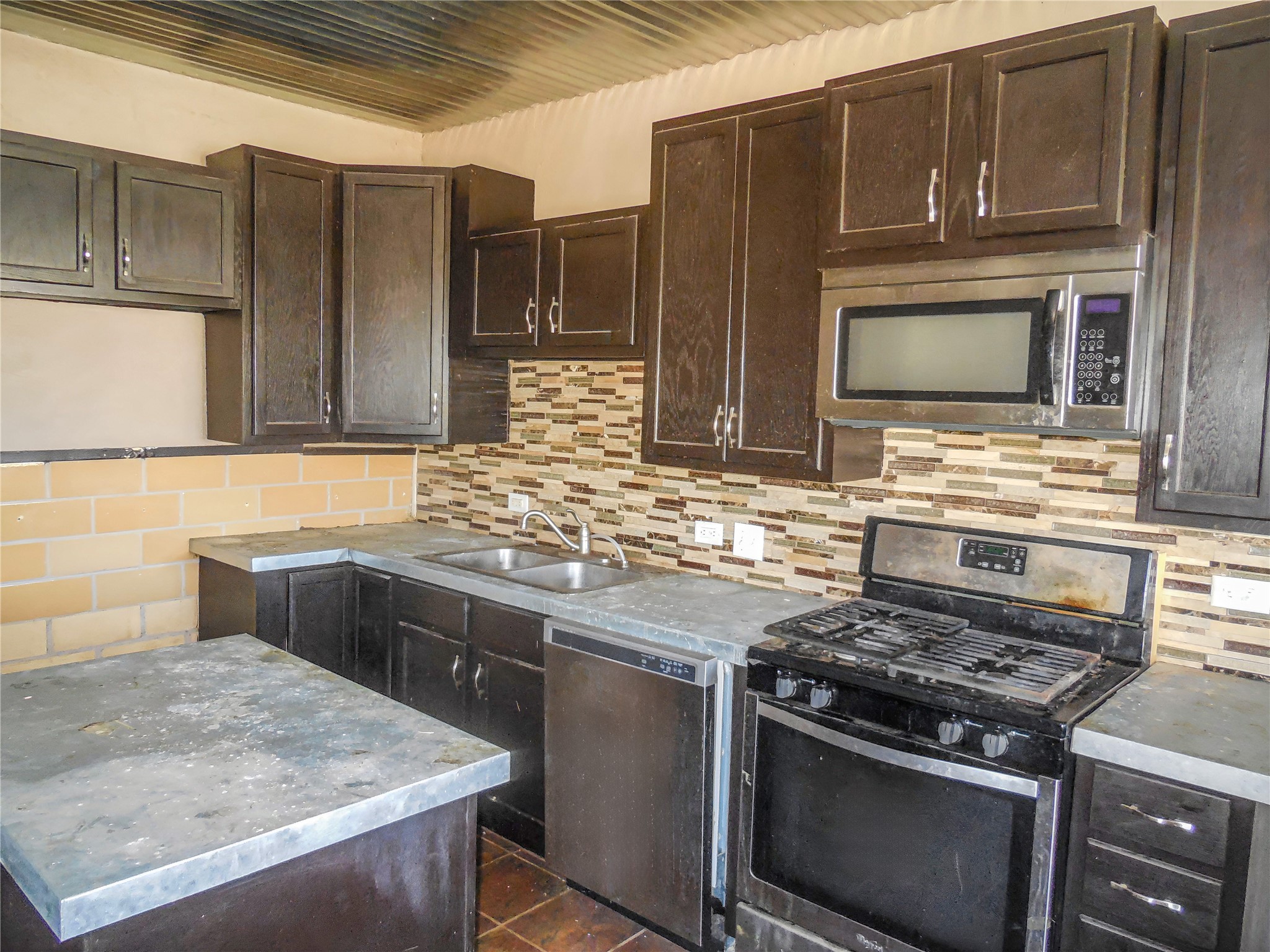 1001 E Lindsey Street Breckenridge TX 76424