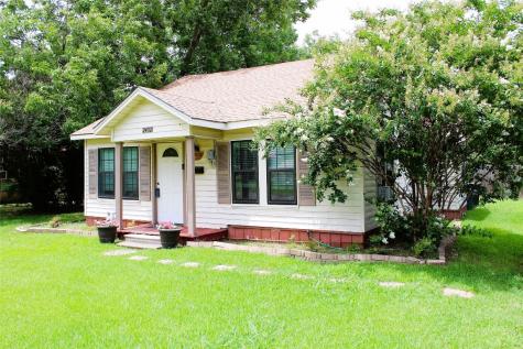 2432 W Kaufman Street Paris TX 75460