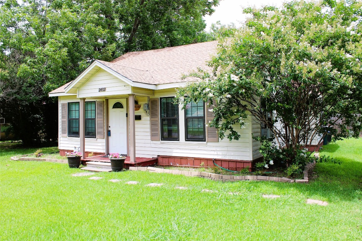 2432 W Kaufman Street Paris TX 75460