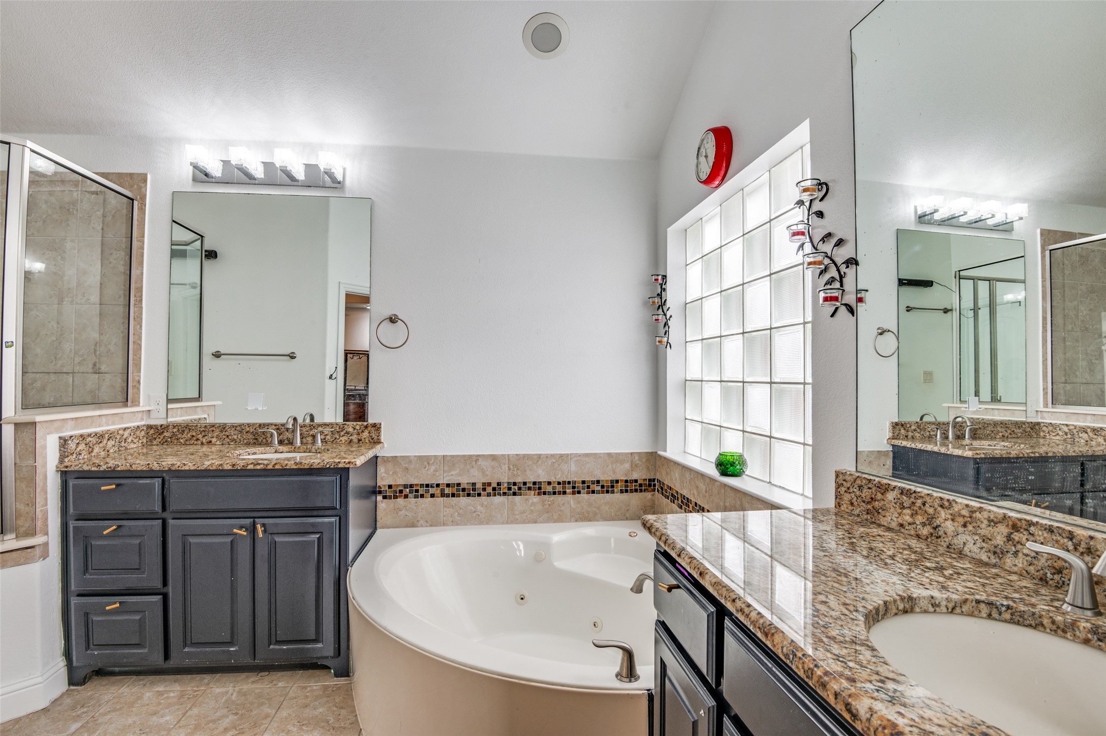 7031 Nueces Drive Irving TX 75039