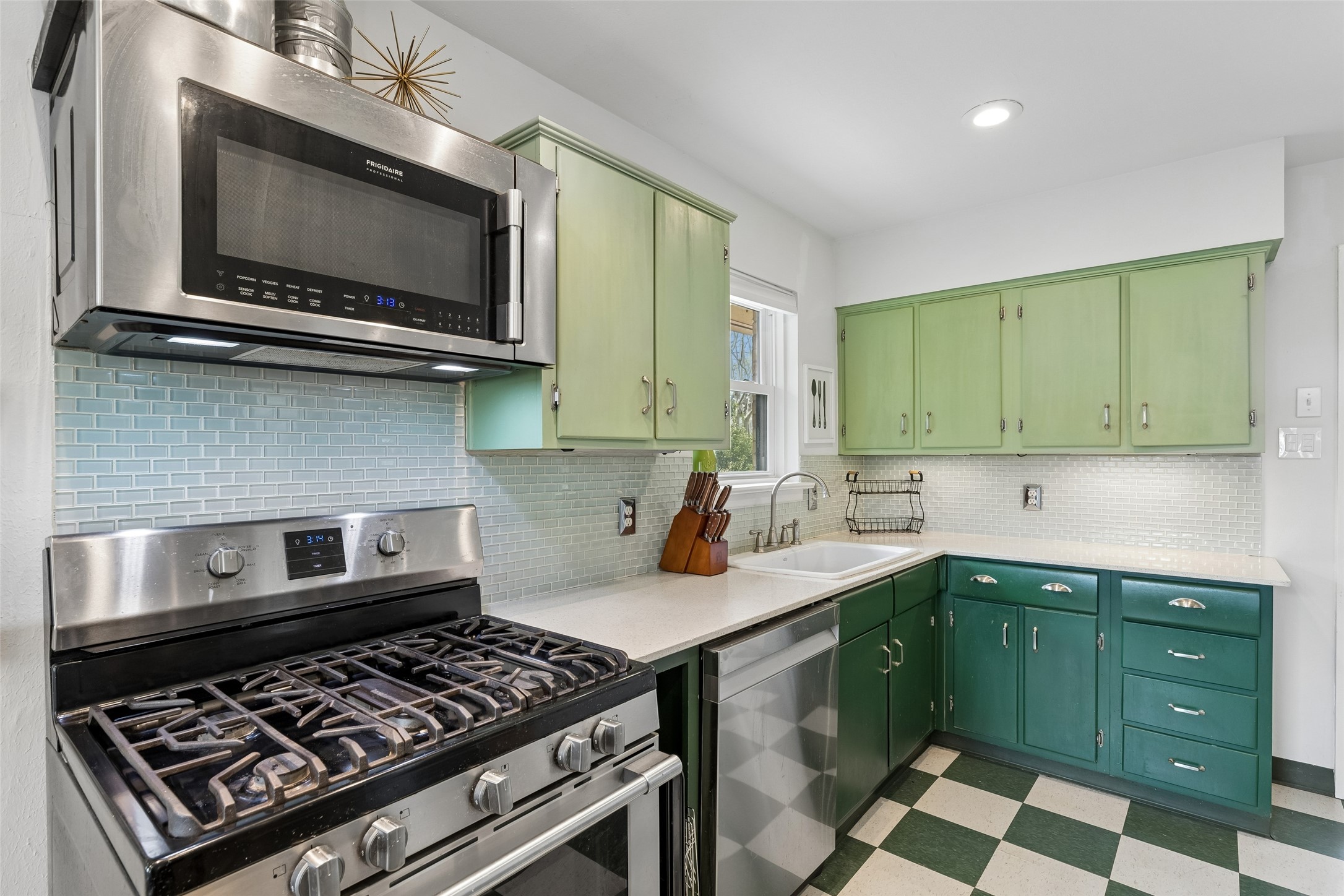 3002 San Medina Avenue Dallas TX 75228
