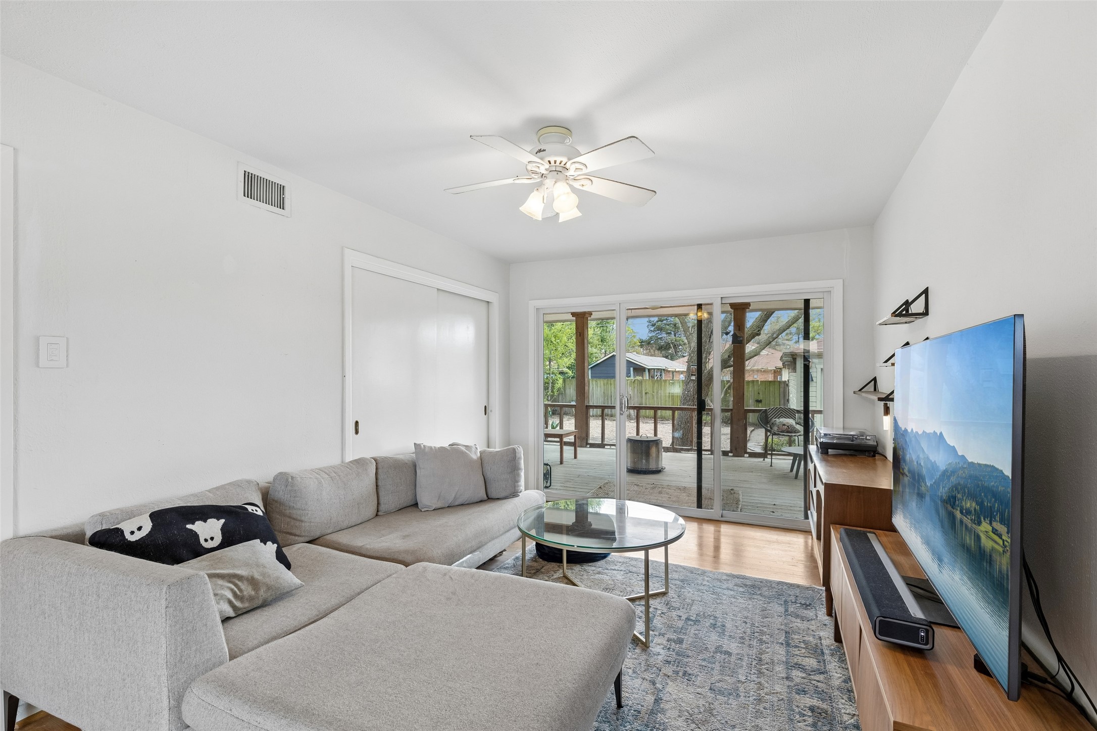 3002 San Medina Avenue Dallas TX 75228