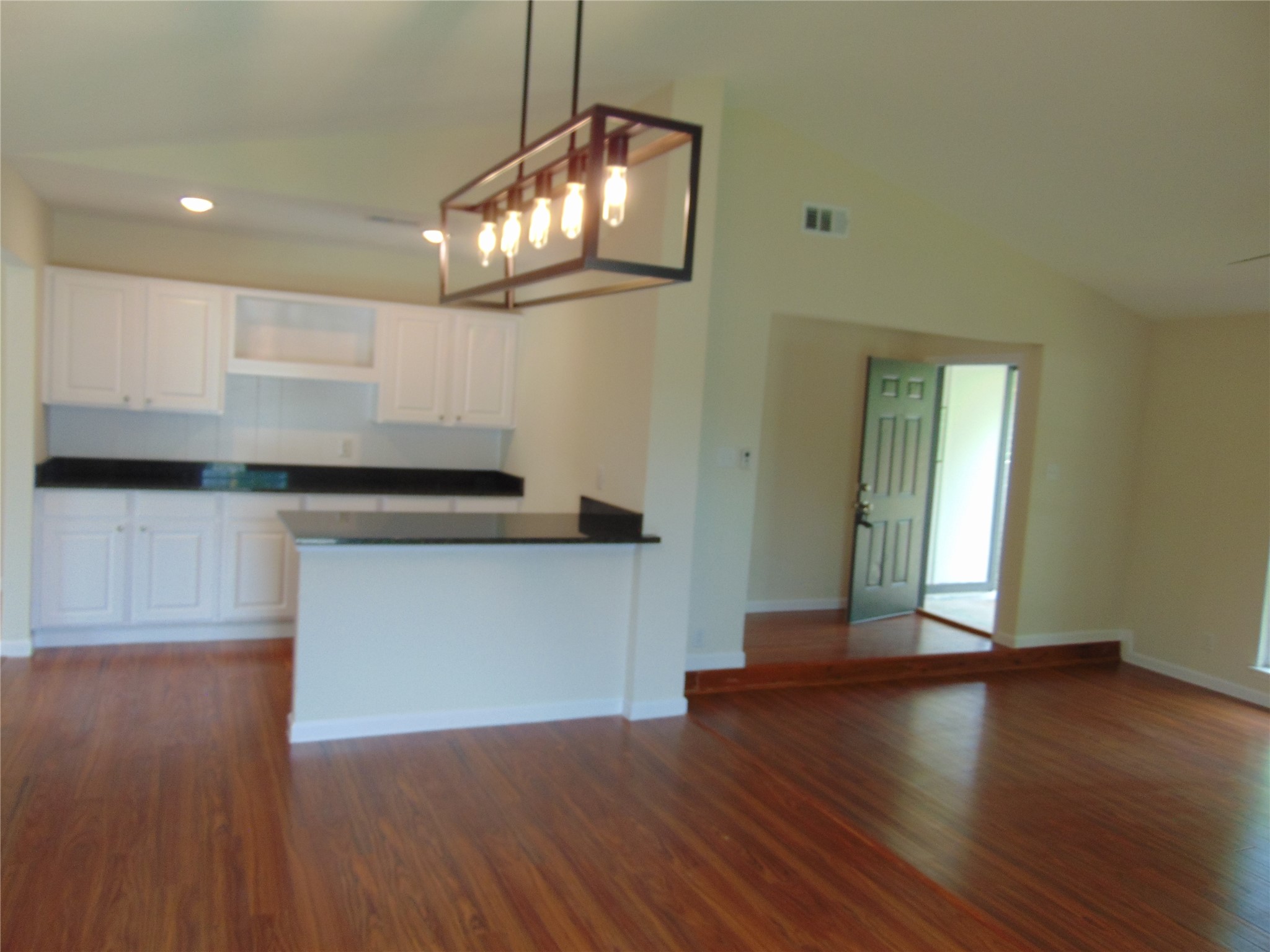 2918 Ashglen Drive Garland TX 75043