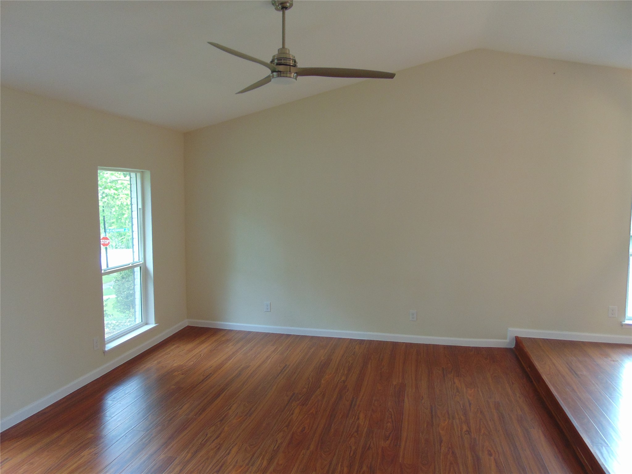 2918 Ashglen Drive Garland TX 75043