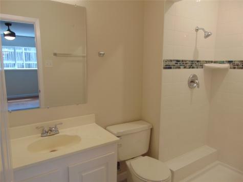 2918 Ashglen Drive Garland TX 75043