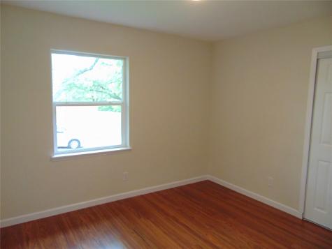 2918 Ashglen Drive Garland TX 75043