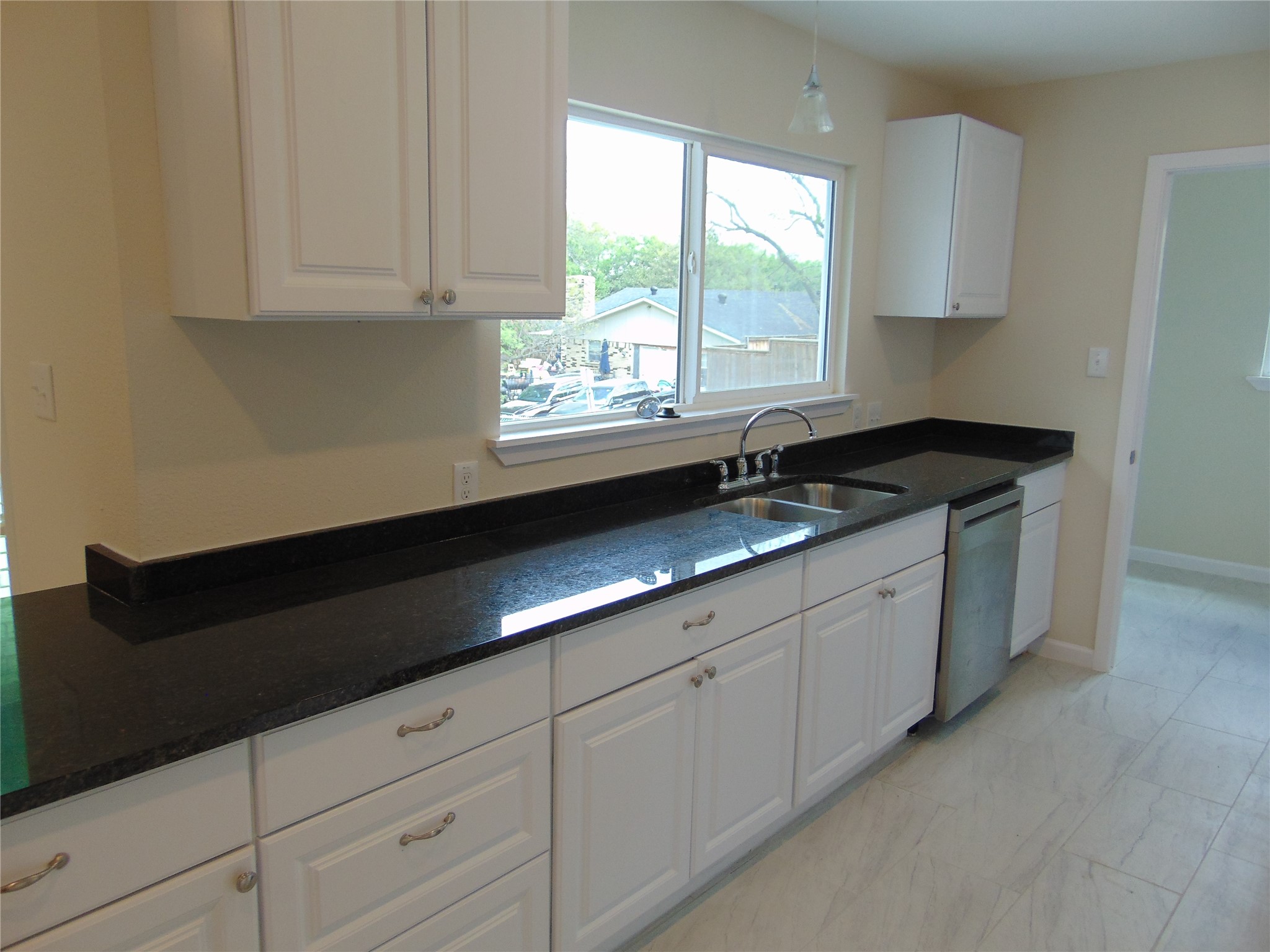 2918 Ashglen Drive Garland TX 75043