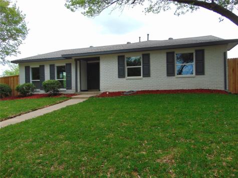 2918 Ashglen Drive Garland TX 75043