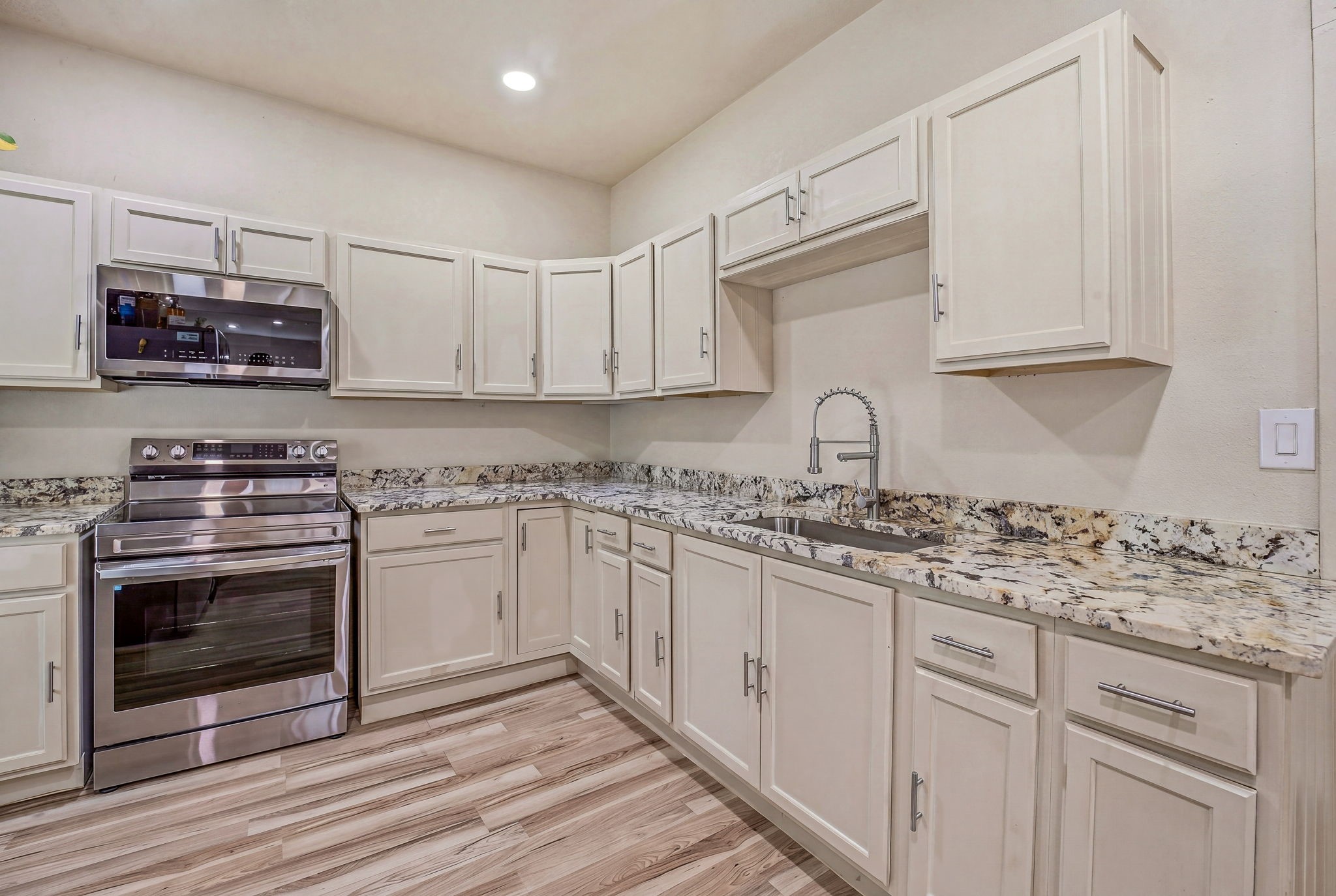 314 N Harding Street Fort Worth TX 76102