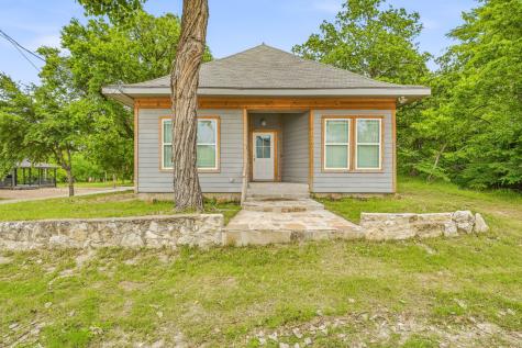 314 N Harding Street Fort Worth TX 76102