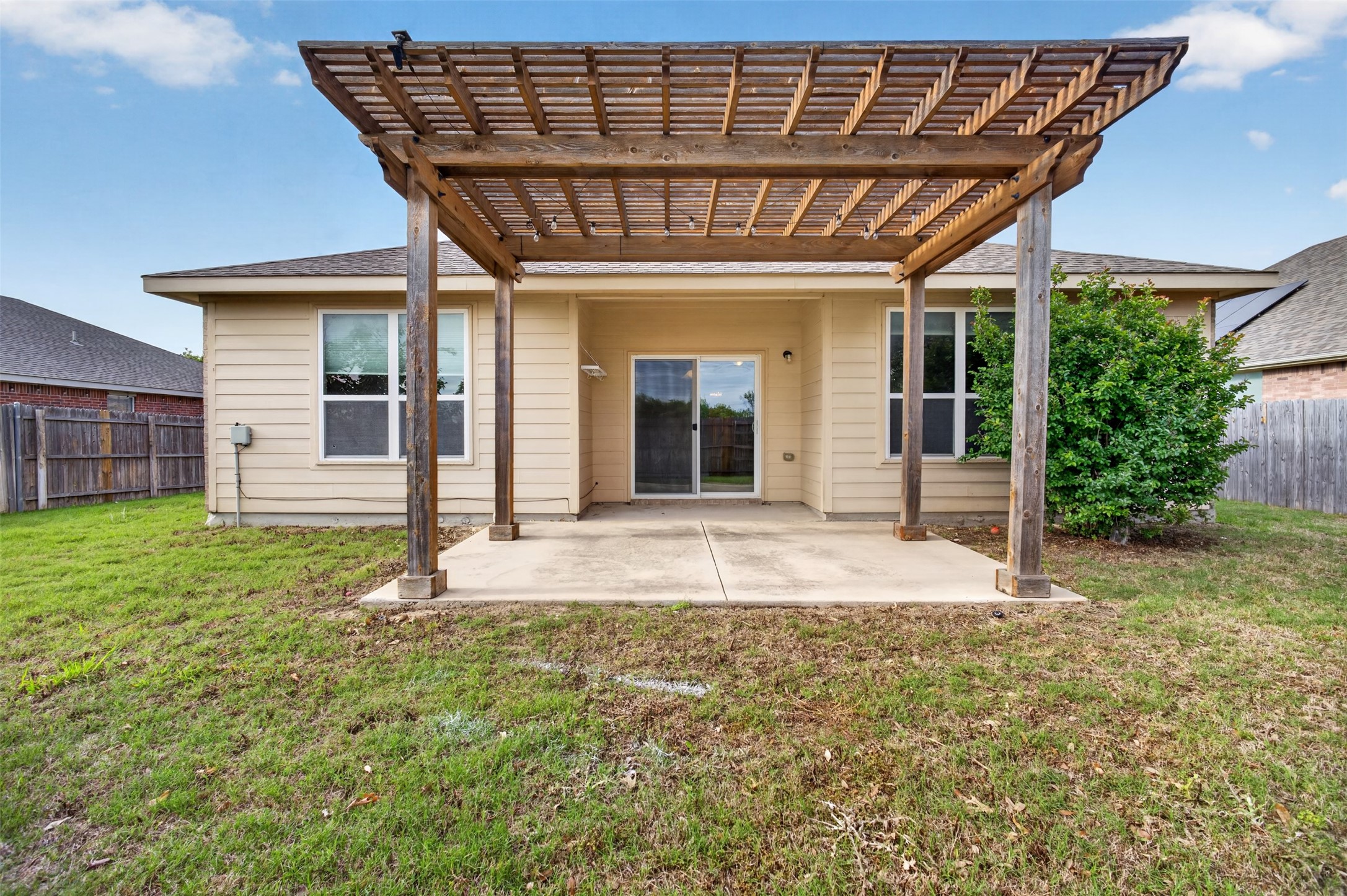 713 Sparrow Drive Saginaw TX 76131