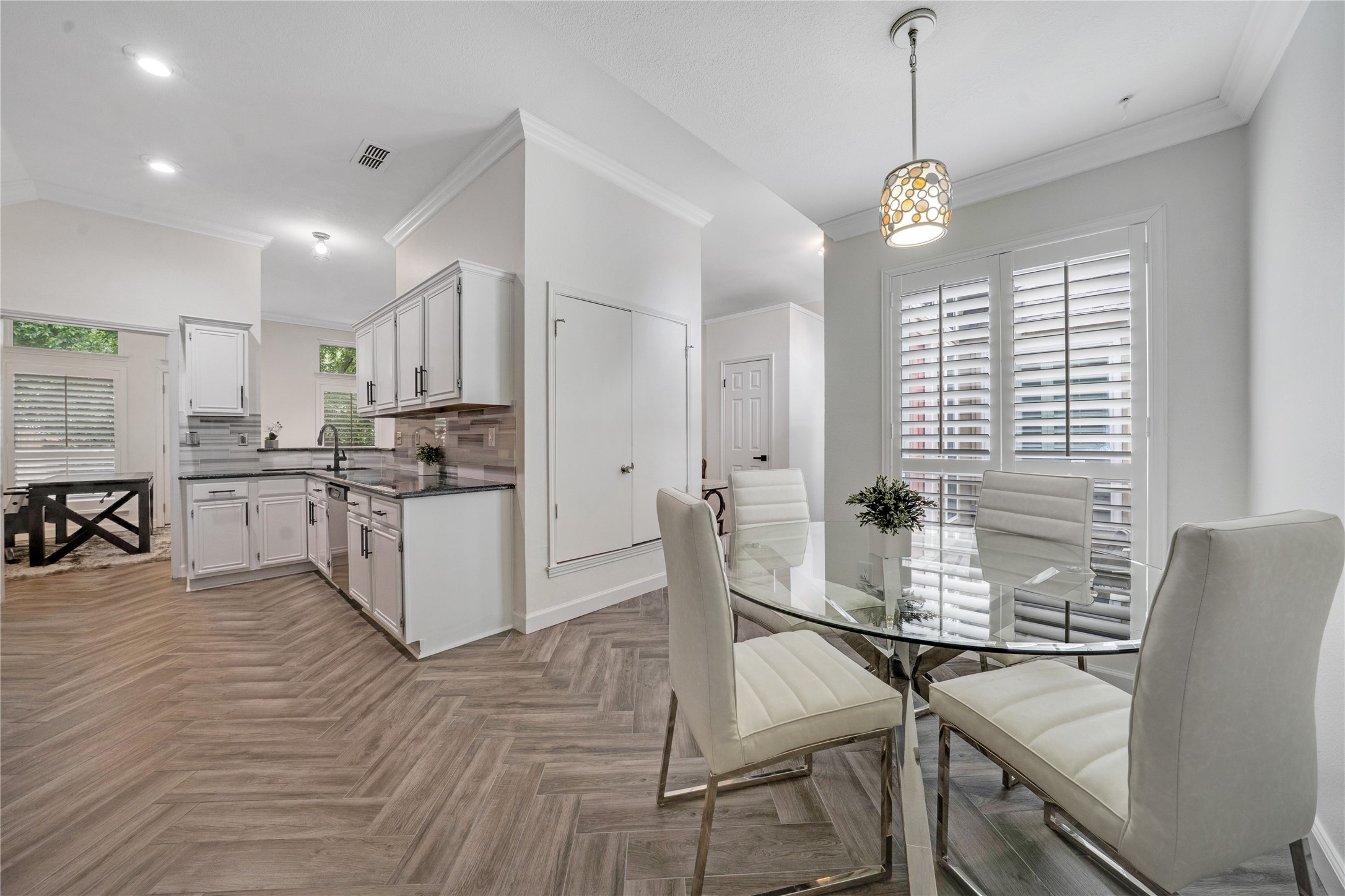 2301 Bennington Drive Arlington TX 76018